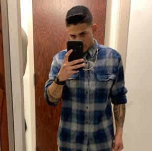 Meet your Posher, Tomas